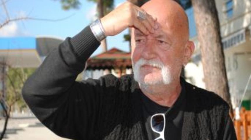 Kalp krizi ge&ccedil;iren Tilma&ccedil;, bir daha ağzına sigara almamaya s&ouml;z verdi