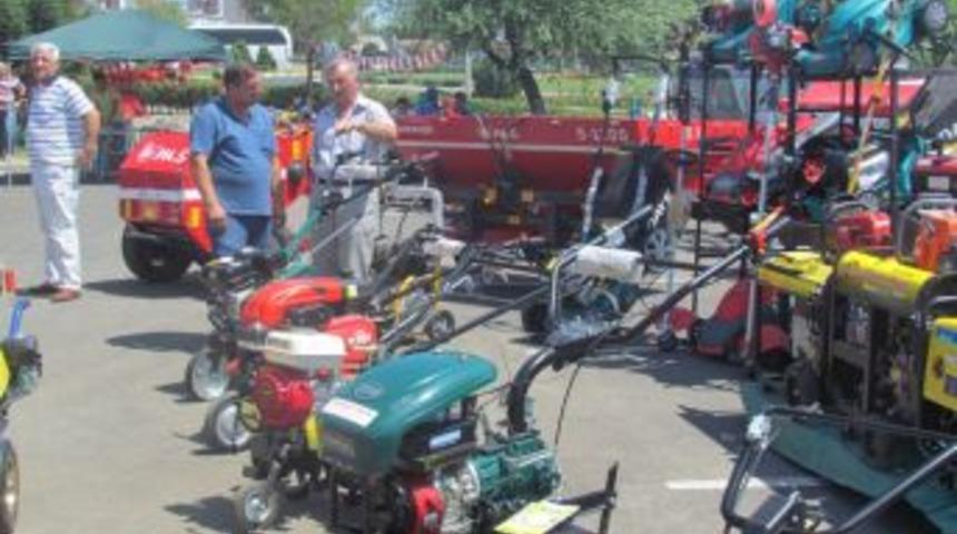 &Ccedil;orlu Tarım Fuarı A&ccedil;ıldı