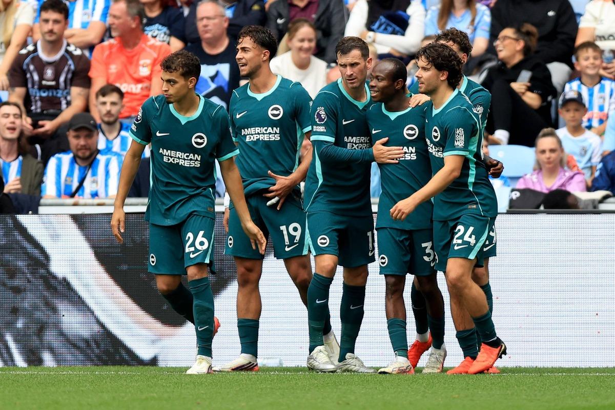 Coventry-Brighton maçında bir ilk! VAR konuşmaları herkesi şaşırttı! 4
