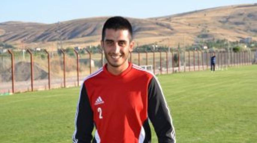 Sivasspor'un genç oyuncusu Atam: Çalışmalarımız çok iyi geçiyor
