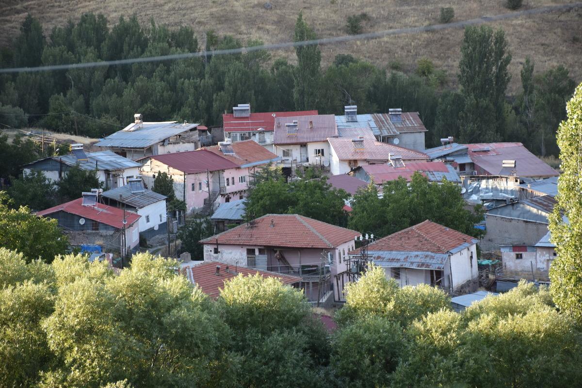 Sivas ta kayıp küçük çocuk ile ilgili vahim iddia! Köyde geniş güvenlik önlemi: "Anne ve babası çok rahattı" 3