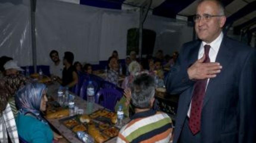 Gaziantep B&uuml;y&uuml;kşehir Belediyesi, Ramazan&rsquo;da 90 bin kişiye sıcak yemek verecek