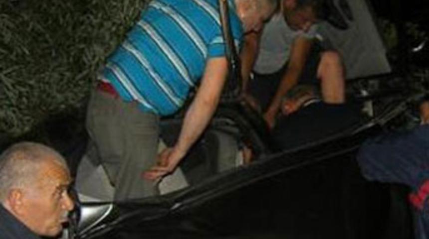 D&uuml;zce'de feci kaza: 3 &ouml;l&uuml; 4 yaralı