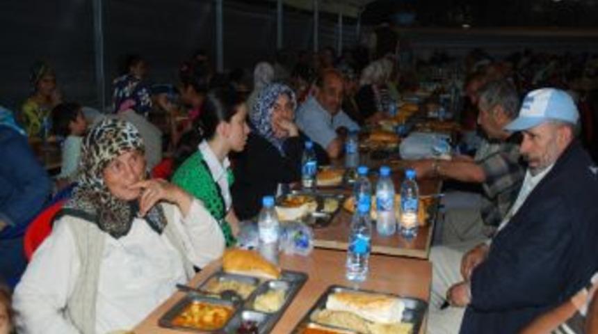 Şahinbey Belediyesi, Ramazan’da 10 bin aileye gıda yardımı yapacak