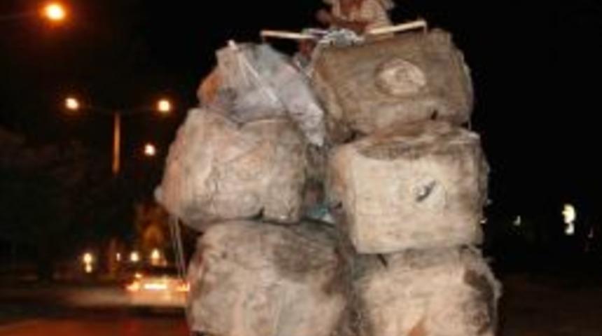 Toplayanların atık kadar değeri yok!