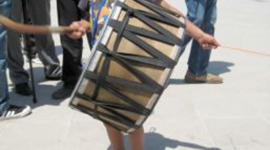 Erzurum'da Ramazan davulcuları takla attı