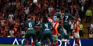 Galatasaray Kocaelispor'u tek golle devirdi! Yeniden lider oldu
