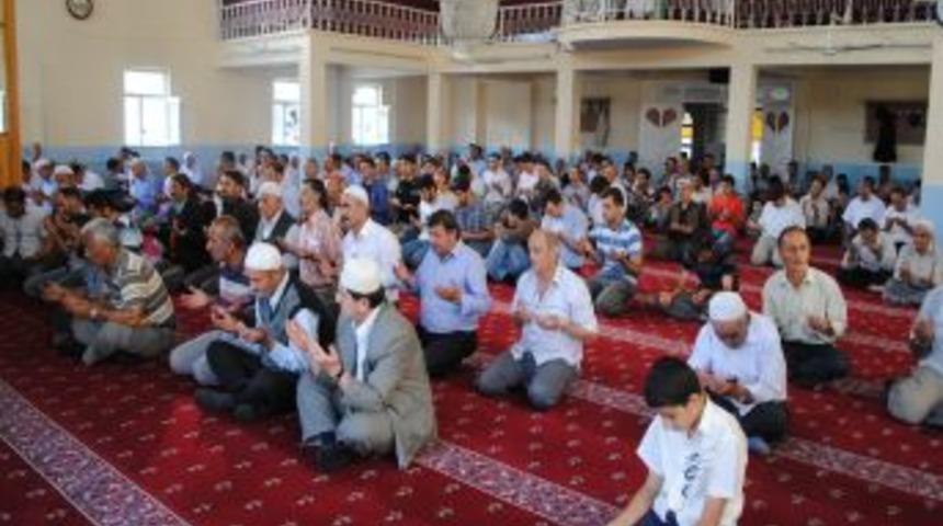 Eğitim gönüllüsü Aziz Tan için mevlit okundu