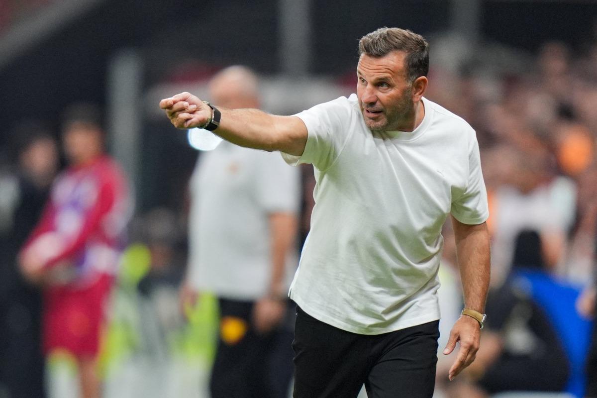 Okan Buruk Süper Lig tarihine geçti! Galatasaray da rekor 4