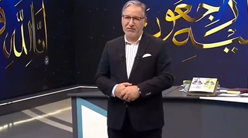 İlahiyat&ccedil;ı Mustafa Karataş, kardeşinin vefat haberini canlı yayında &ouml;ğrendi
