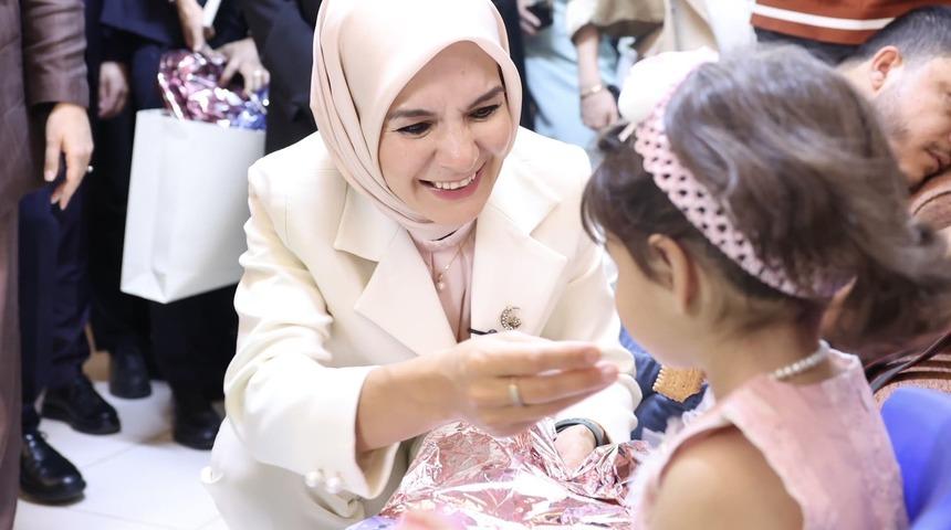 Bakan G&ouml;ktaş duyurdu! Sosyal medya ve oyunlara yeni d&uuml;zenleme geliyor: 3.5 saat detayı&hellip;