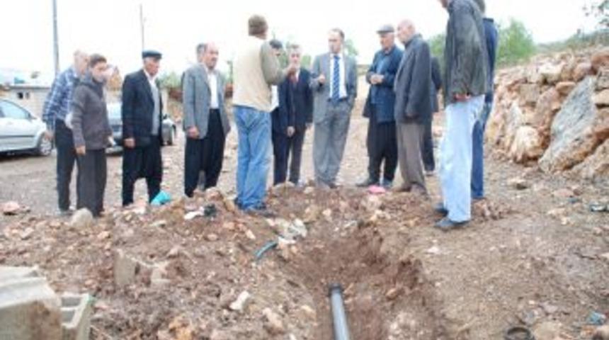 İl &Ouml;zel İdaresi, k&ouml;ylerde susuzluğa karşı &ccedil;alışıyor
