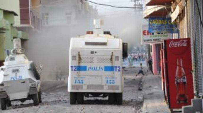 Silopi&rsquo;deki izinsiz g&ouml;sterilerde bir &ccedil;ocuk yaralandı