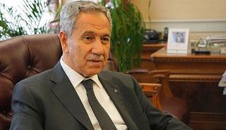 B&uuml;lent Arın&ccedil;'a hem AK Parti'den hem Beştepe'den sert tepki: 'Birka&ccedil; şuursuzdan başka...'