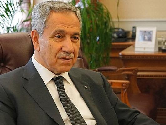 B&uuml;lent Arın&ccedil;'a hem AK Parti'den hem Beştepe'den sert tepki: 'Birka&ccedil; şuursuzdan başka...'