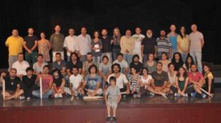 &lsquo;K&ouml;sem Sultan&rsquo; Şehir Tiyatroları&rsquo;nda