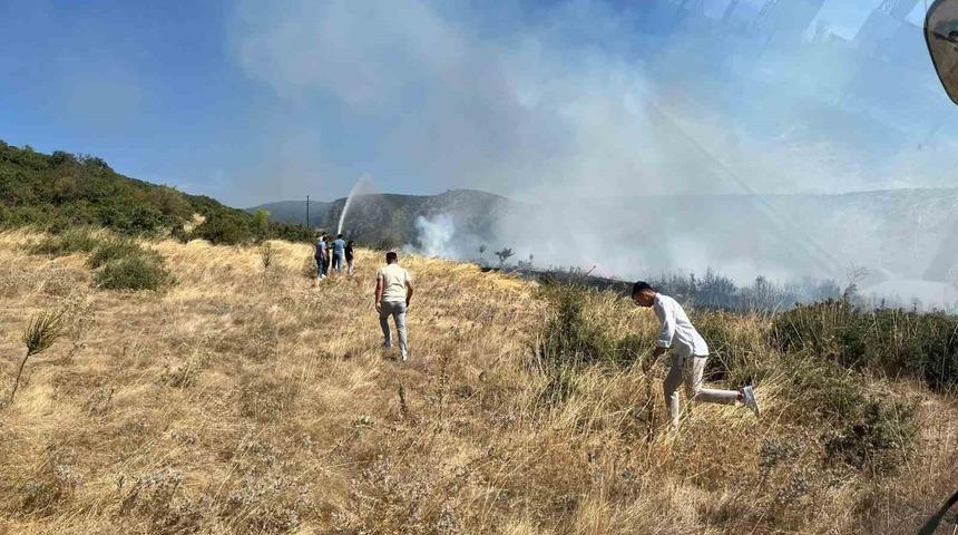 Simav&rsquo;da dağlık alanda yangın paniği