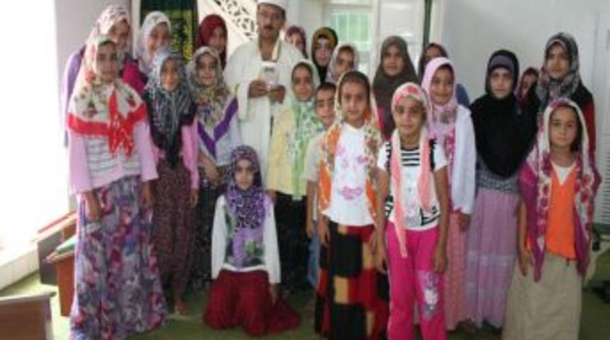 Kur'an kursu &ouml;ğrencileri Somali'ye yardım eli uzattı