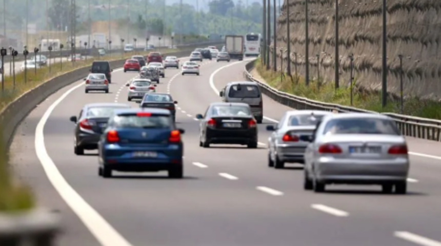 Trafik sigortasında yeni tarife a&ccedil;ıklandı! Bazı ara&ccedil;larda fark b&uuml;y&uuml;d&uuml;