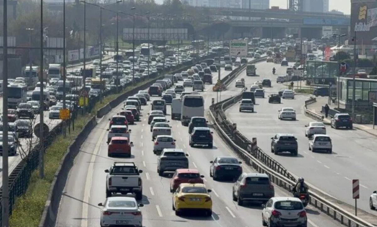 Trafik sigortasında yeni tarife a&ccedil;ıklandı! Bazı ara&ccedil;larda fark b&uuml;y&uuml;d&uuml; 3