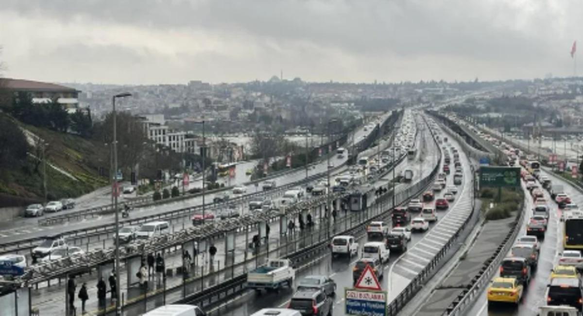 Trafik sigortasında yeni tarife a&ccedil;ıklandı! Bazı ara&ccedil;larda fark b&uuml;y&uuml;d&uuml; 1