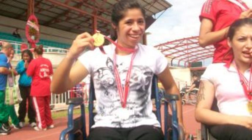 Bağcılar Belediyesi Engelliler Kul&uuml;b&uuml;'n&uuml;n 13 sporcusu 35 madalya kazandı