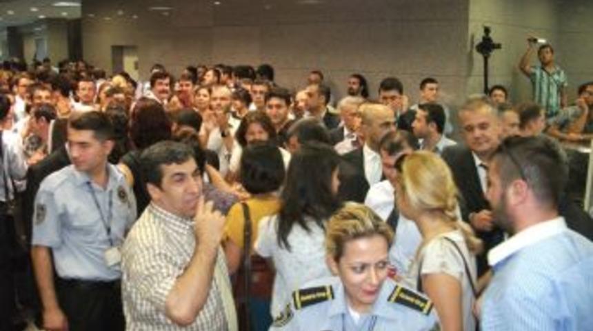 Avukatlar bu kez aranmadan adliyeye girdi