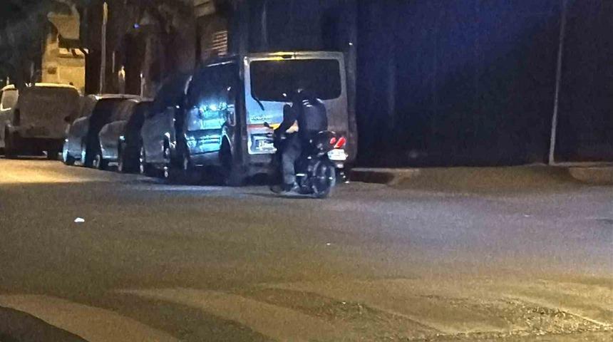 Polisten ka&ccedil;tı, babası &ccedil;ağırınca geri geldi