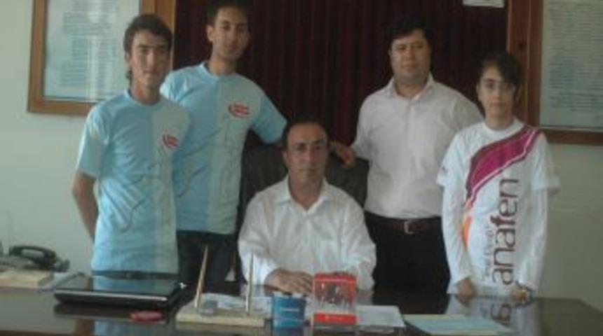 &Ccedil;ağlayan Fem'in &ouml;ğrencileri İl&ccedil;e Milli Eğitim M&uuml;d&uuml;r&uuml; Uludağ'ı ziyaret etti