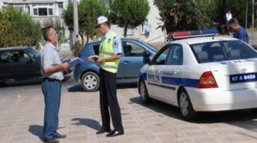 Ereğli'de trafik ekipleri hızlı s&uuml;r&uuml;c&uuml;lere 'dur' dedi