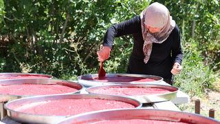 Tepsiye serip tarlanın ortasına bırakıyorlar: Lezzetinin sırrı ortaya çıktı