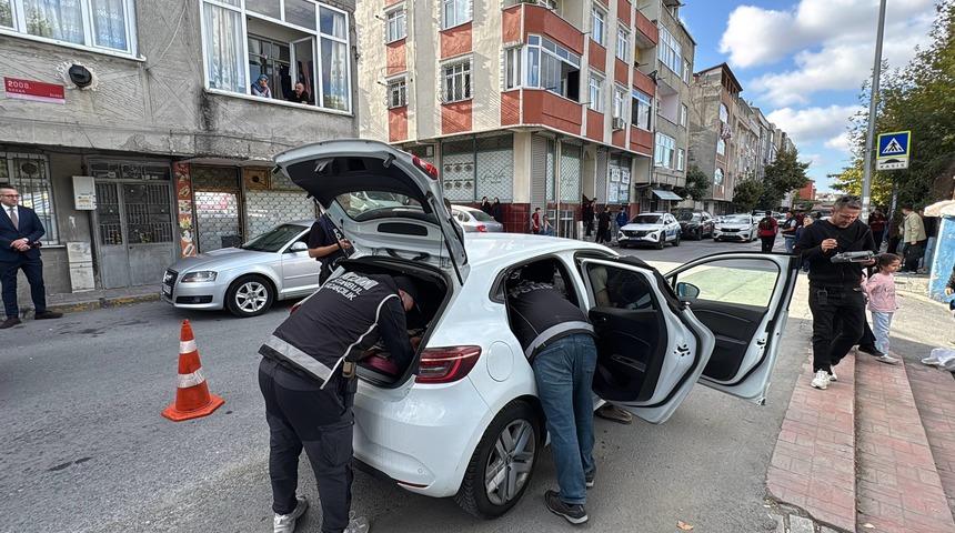 İstanbul'da "Okul ve &Ccedil;evrelerinde G&uuml;venlik Uygulaması" yapıldı