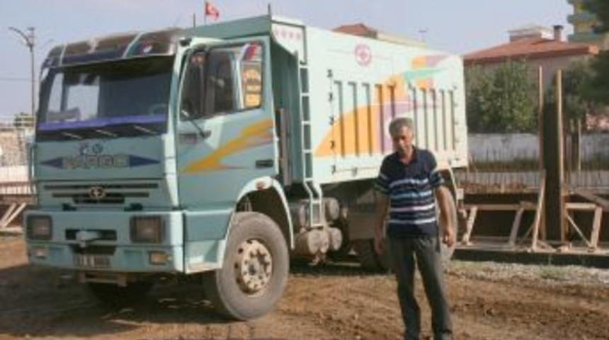 Spor salonu inşaatında taşeronun iş&ccedil;ilerin paralarını &ouml;demediği iddia edildi