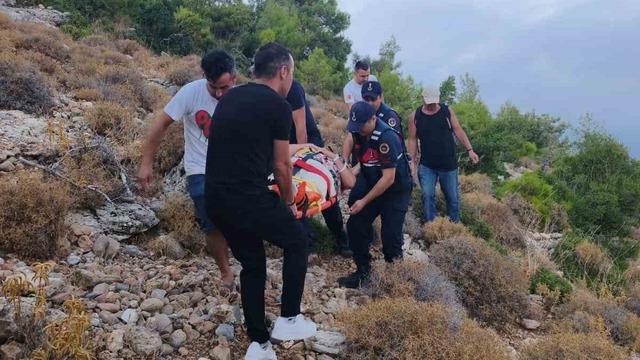 Doğa yürüyüşünde düşüp ayağından yaralanan Hollandalı turist kurtarıldı