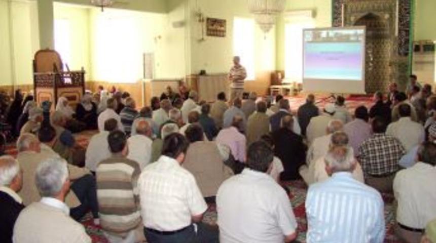 Nevşehirli hacılara slaytlı eğitim