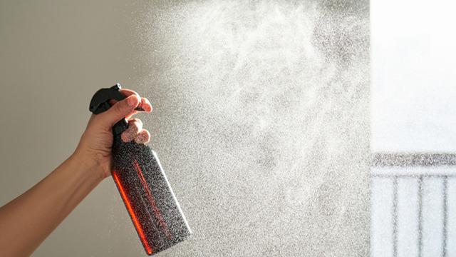 Kimyasal yok, parfüm yok! Evdeki kötü kokuyu önlemenin 3 doğal yöntemi