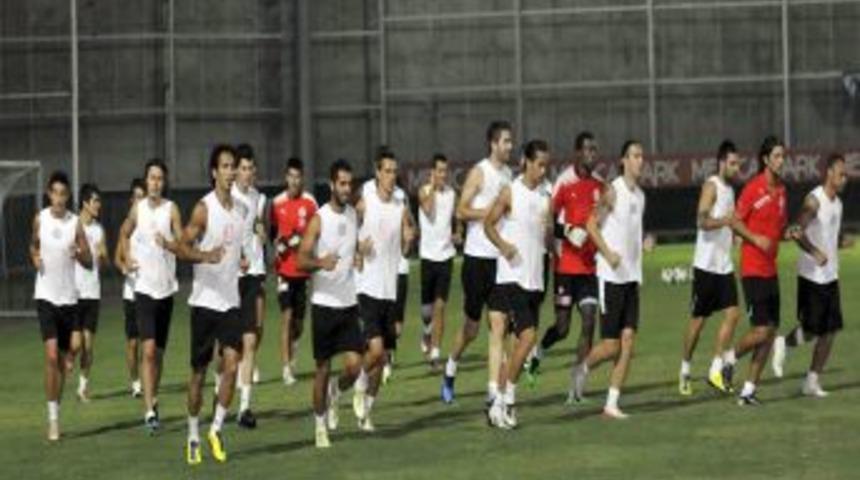 MP Antalyasporlu oyuncular ligde 3&rsquo;te 3 yapmak istiyor