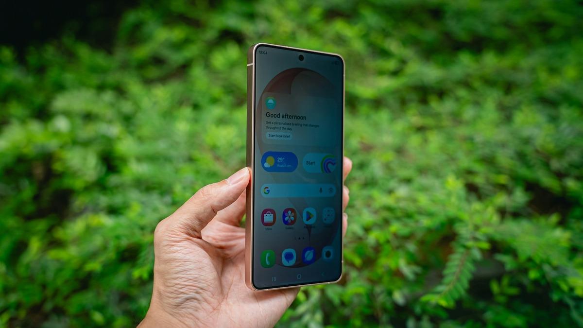 Samsung üç yıl sonra düğmeye bastı! Galaxy S27 Pro ve Ultra’da ekran yenileniyor 3