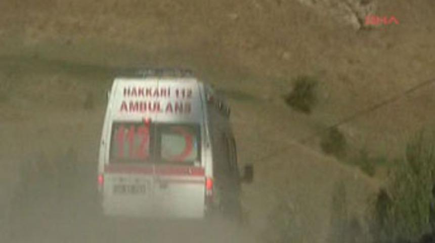 Askeri konvoya hain tuzak: 13 yaralı