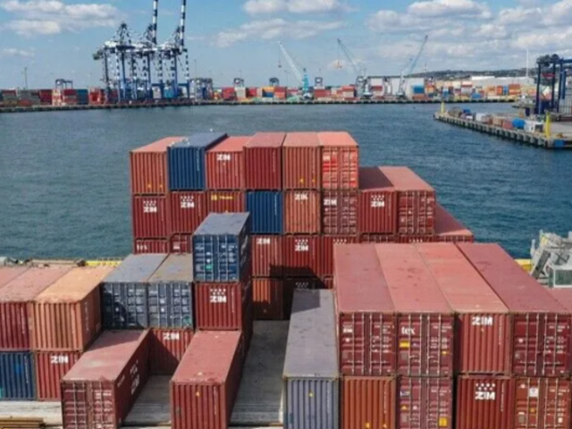 T&uuml;rkiye komşularına 8 ayda 18,2 milyar dolarlık ihracat yaptı