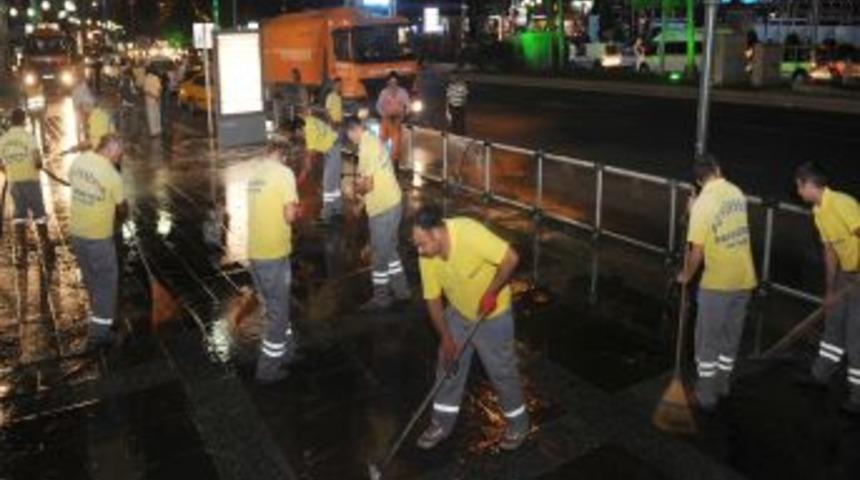 Ankara B&uuml;y&uuml;kşehir Belediyesi bayram temizliğine başladı