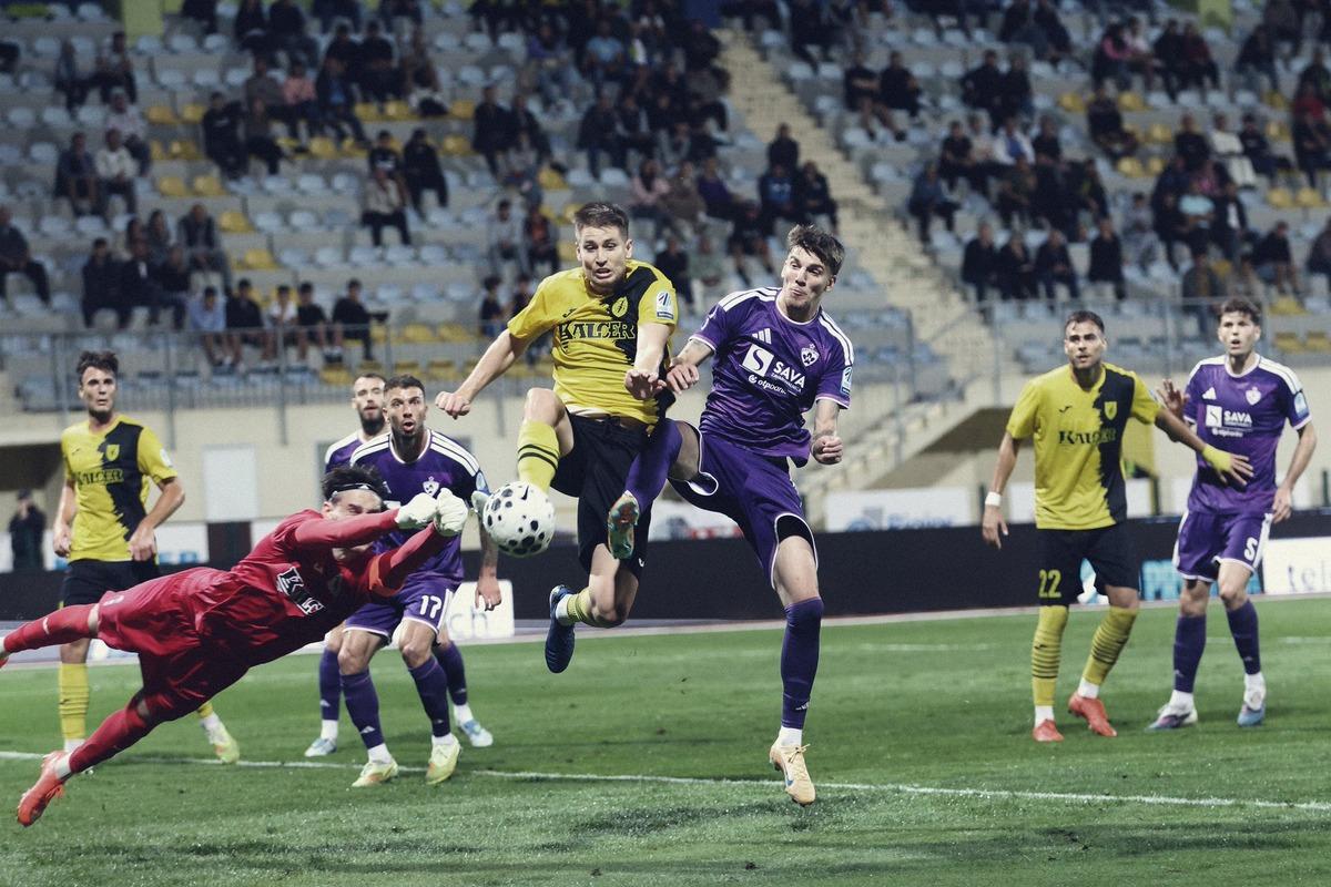 Acun Ilıcalı nın y&uuml;z&uuml; Hull City ve Maribor dan yana g&uuml;l&uuml;yor! 2