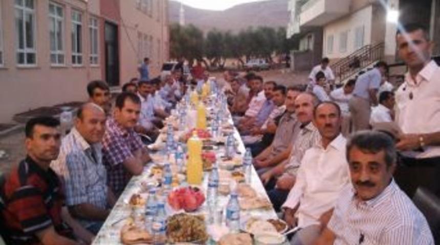 DERİKDER iftarında birlik mesajı verildi