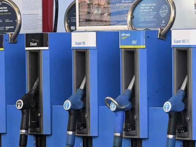 Orta Doğu&rsquo;daki gerilimle Almanya'da benzin fiyatlarında rekor