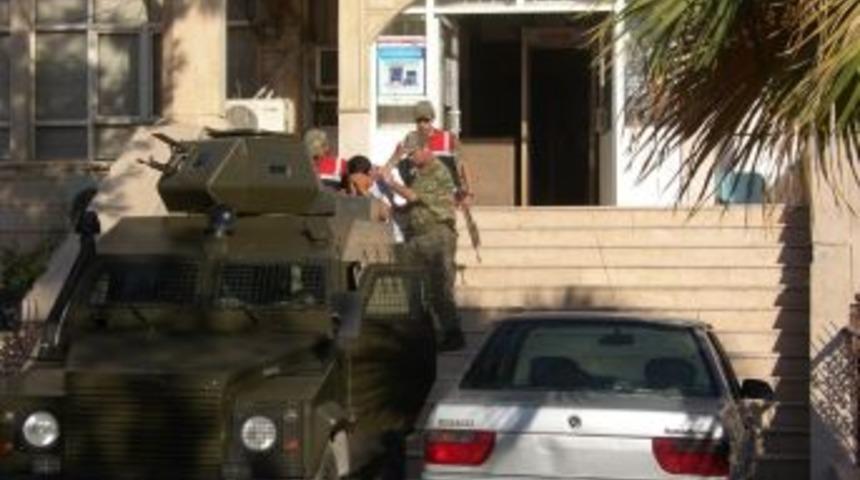 Silopi&rsquo;de teslim olan ter&ouml;ristler adliyeye &ccedil;ıkartıldı