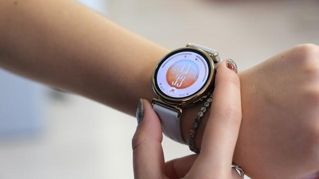 Ofis Temposuna Dinamik Bir Dokunuş: Huawei Watch GT 7 Serisi Neler Sunuyor?