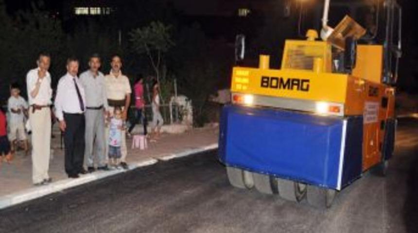 Yozgat Belediye Başkanı, akşam asflat &ccedil;alışmalarını denetledi