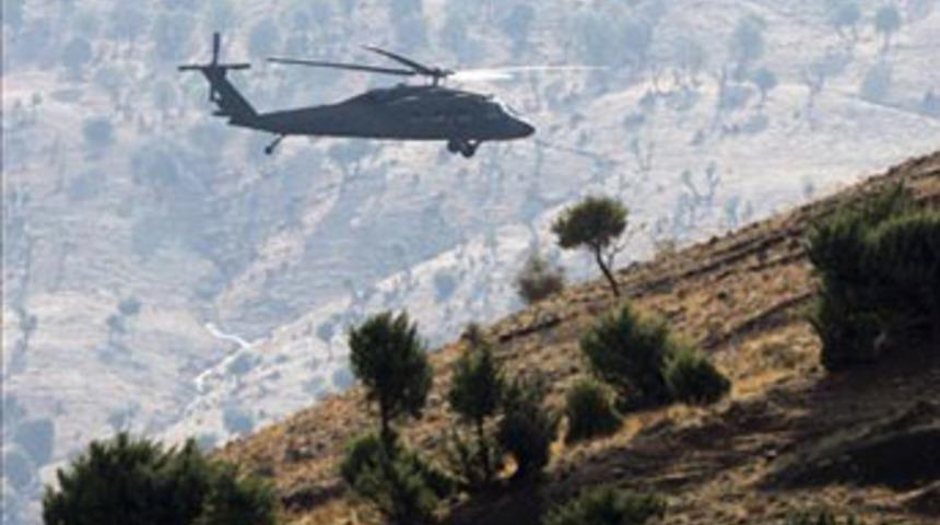 Şemdinli'de &ccedil;atışma; 1 asker şehit