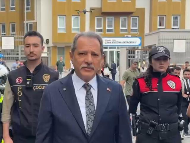 İstanbul'da okulların ilk g&uuml;n&uuml;nde geniş &ccedil;aplı denetim