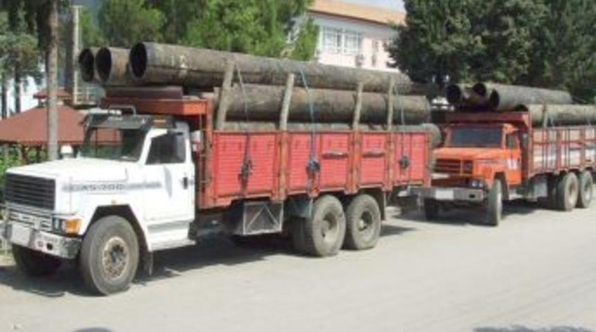 İ&ccedil;me suyu borularını &ccedil;alarken yakalandılar